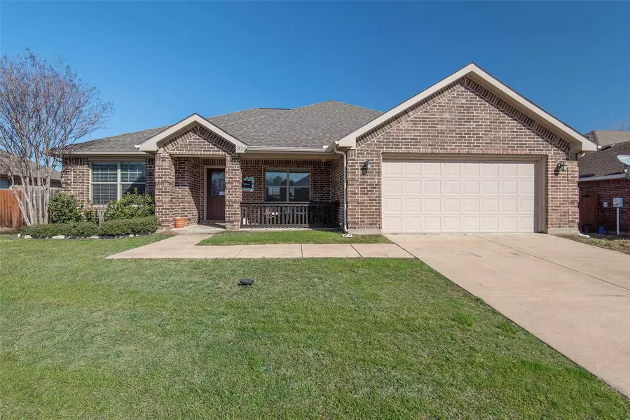 320 Stanley, Aubrey, TX 76227