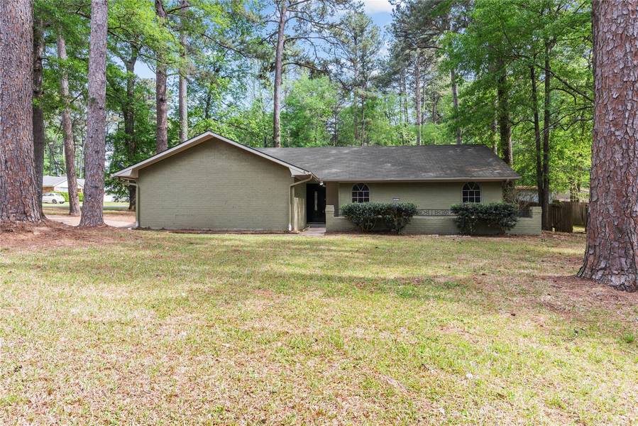 411 Whispering Pine Drive, Haughton, LA 71037