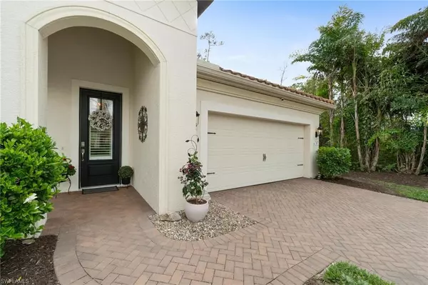 Fort Myers, FL 33966,7671 Cypress Walk DR