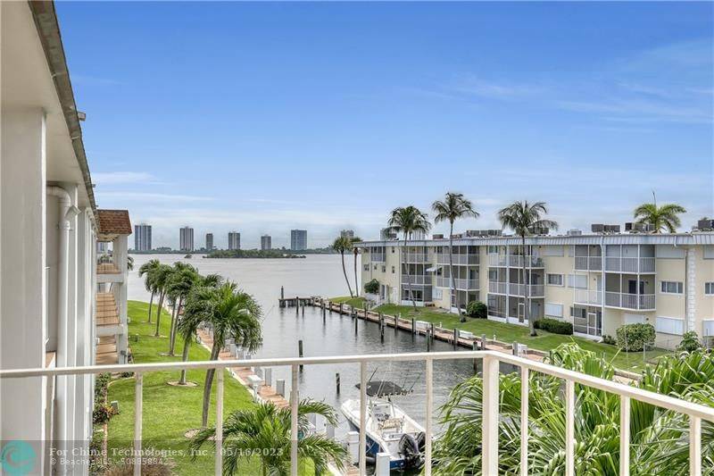 North Palm Beach, FL 33408,110 Shore Ct  #315