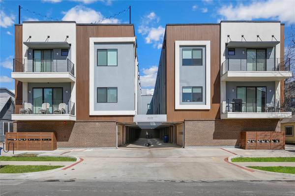 2222 Moser Avenue #107,  Dallas,  TX 75206