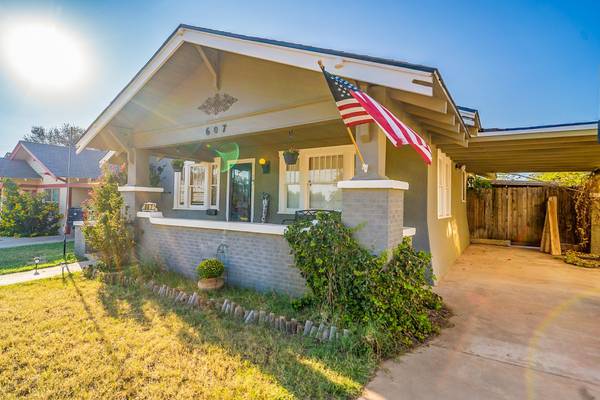 607 E 4th Street,  Sweetwater,  TX 79556