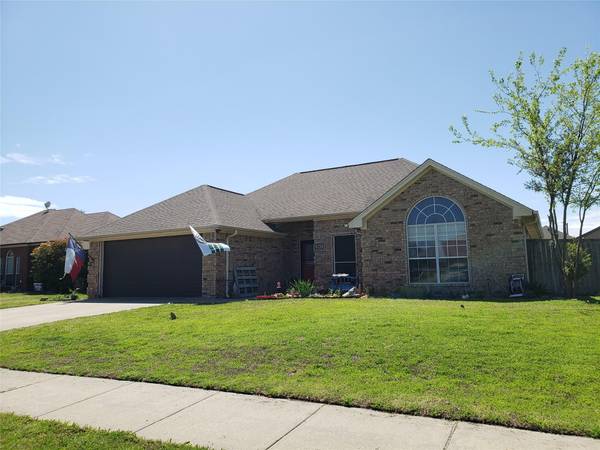 207 Mourning Dove Lane, Krum, TX 76249