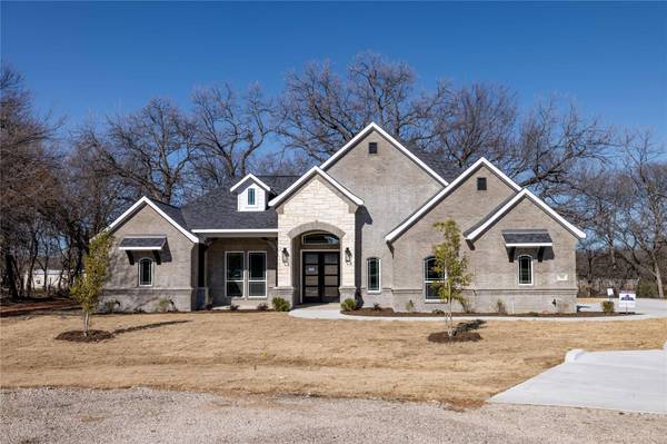 702 Bent Tree Lane, Weatherford, TX 76085