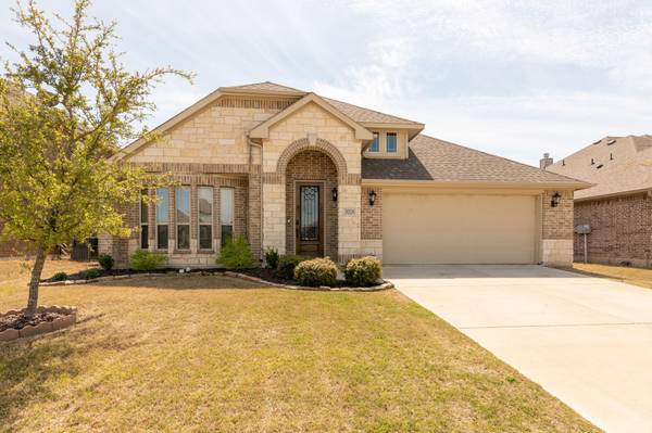 3026 Paisley Drive, Midlothian, TX 76065