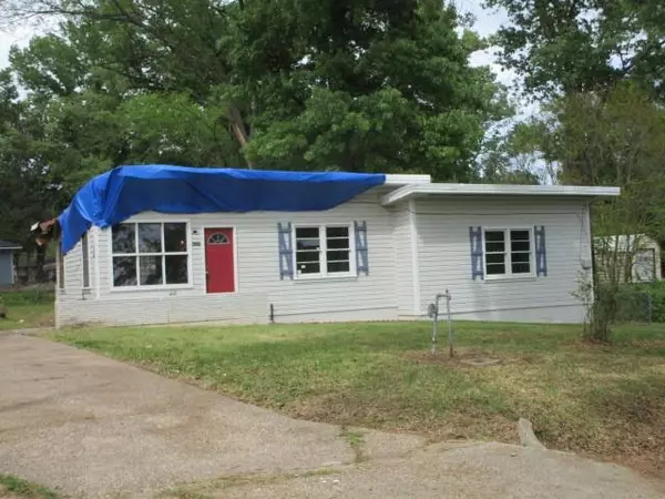 4220 Hampton, Shreveport, LA 71107