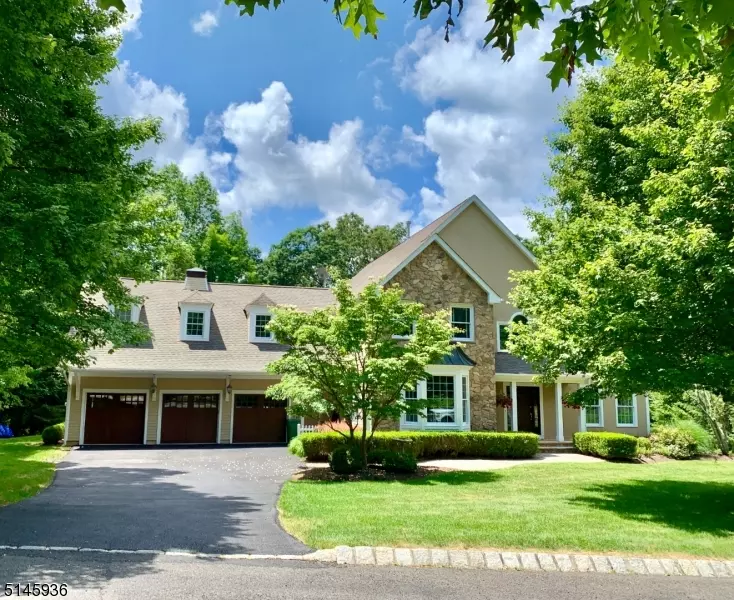 3 White Oak Ridge Ct, Mendham Twp., NJ 07945