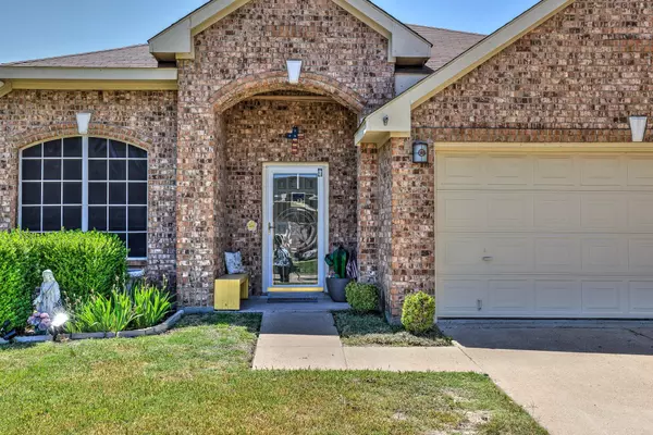 Fort Worth, TX 76116,3336 Chapel Ridge Way