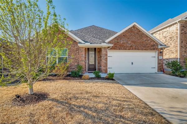 1924 Tomahawk Trail, Aubrey, TX 76227