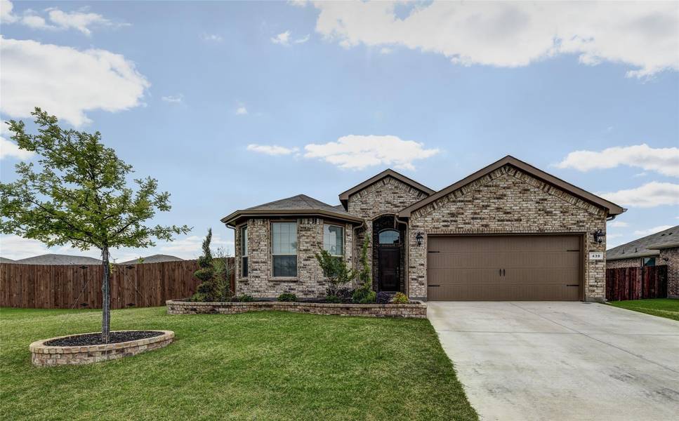 439 Helm Lane, Azle, TX 76020