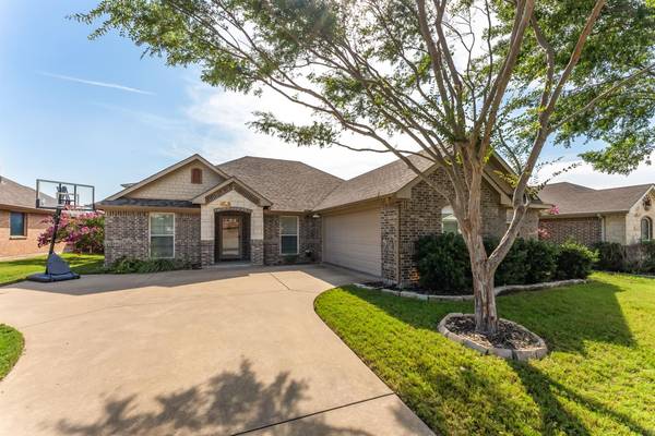 110 Atlantic Avenue, Waxahachie, TX 75165