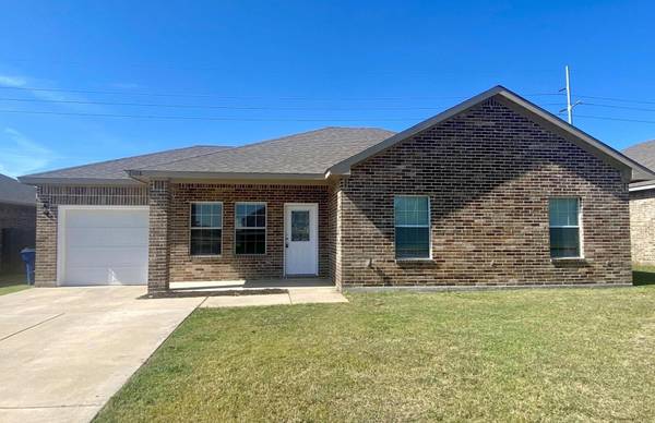 2108 Oliver Street, Greenville, TX 75401