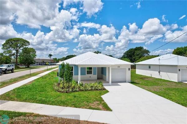 Stuart, FL 34997,5594 SE 47th Ave