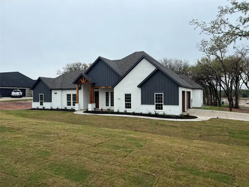 601 Winkler Way, Springtown, TX 76082