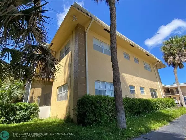 1061 NW 45th St  #6, Deerfield Beach, FL 33064