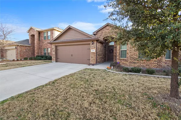 6353 Seagull Lane,  Fort Worth,  TX 76179