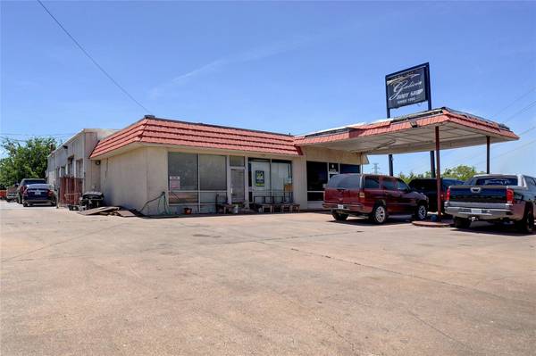 2612 US Highway 80 E, Mesquite, TX 75149