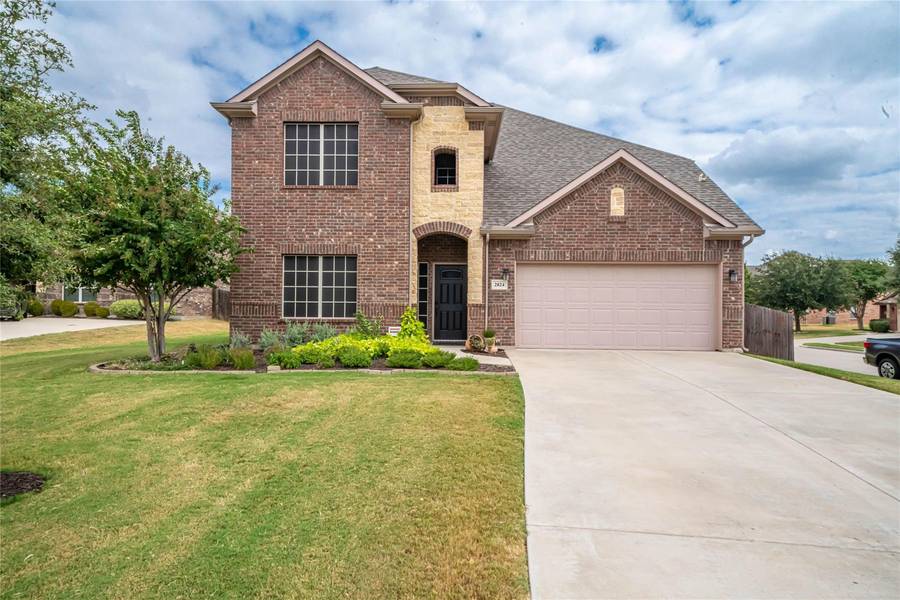 2824 Oak Glen Court, Grand Prairie, TX 75052