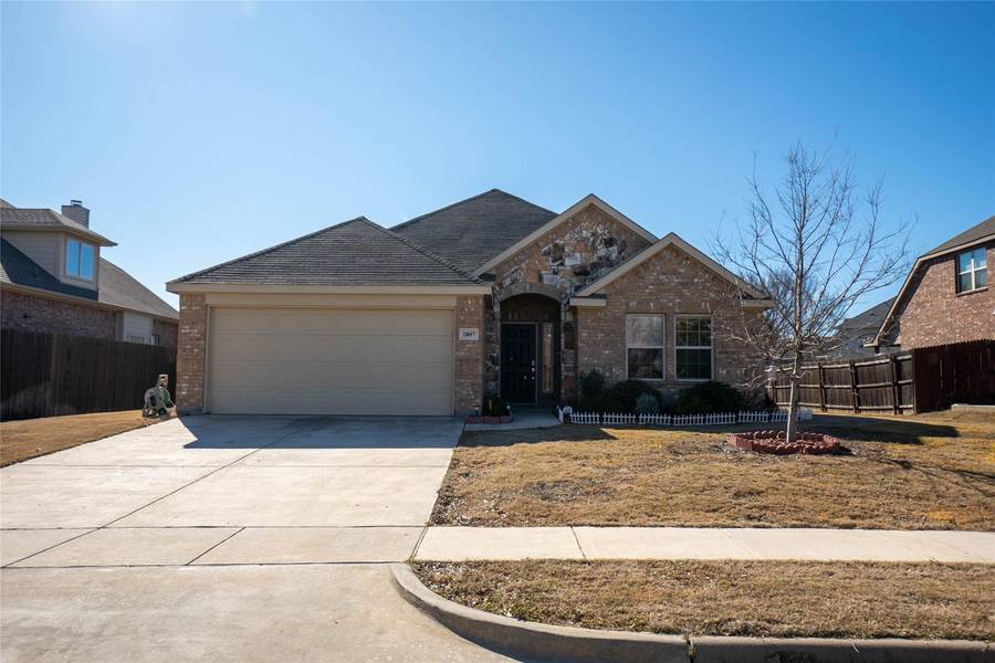 2807 Oak Glen Court, Grand Prairie, TX 75052