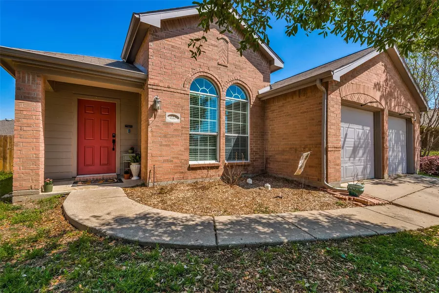 223 Parakeet Drive, Little Elm, TX 75068