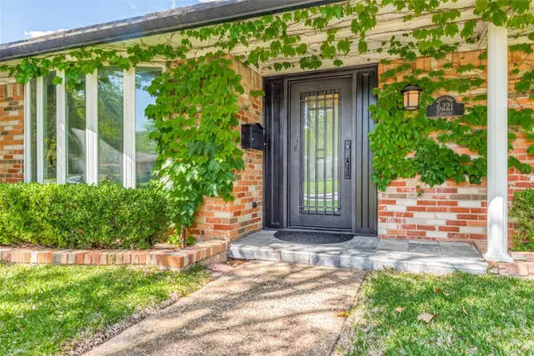 Dallas, TX 75214,6221 Chesley Lane