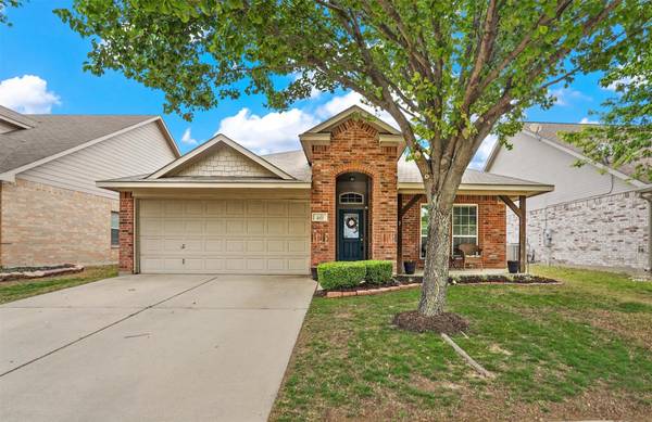 211 Oak Ridge Drive, Waxahachie, TX 75165