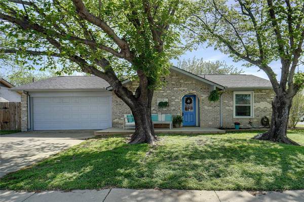 6604 Wakefield Road, North Richland Hills, TX 76182