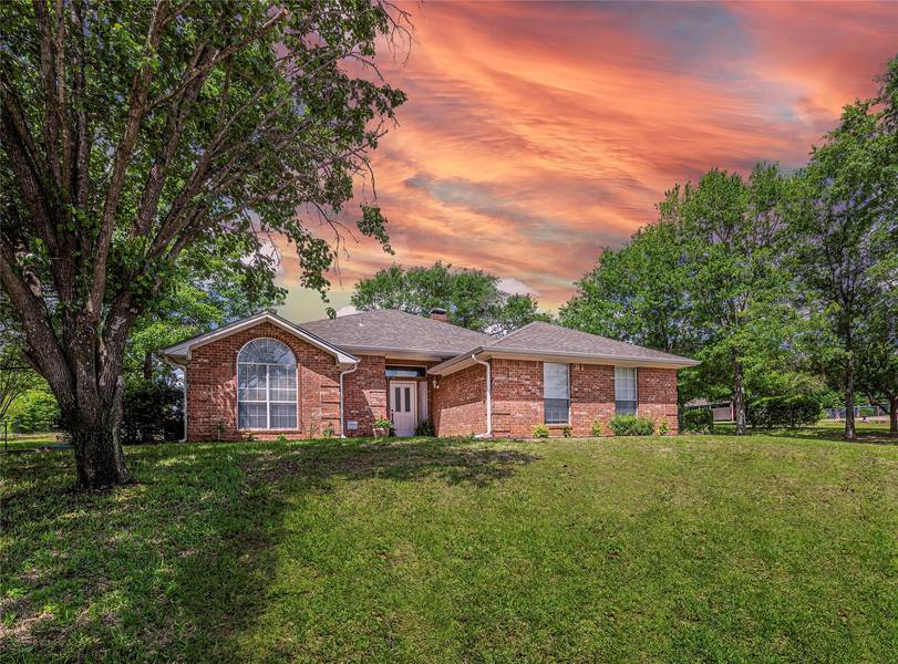 261 Colonial Circle, Athens, TX 75751