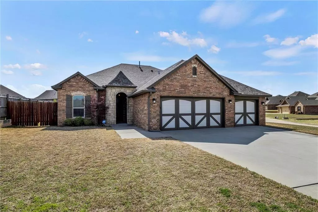 Midwest City, OK 73130,609 Blue Sky Drive