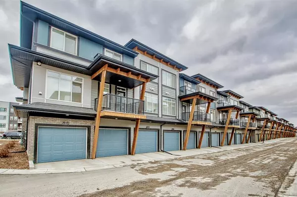 Calgary, AB T3M 3A7,4321 Seton DR SE