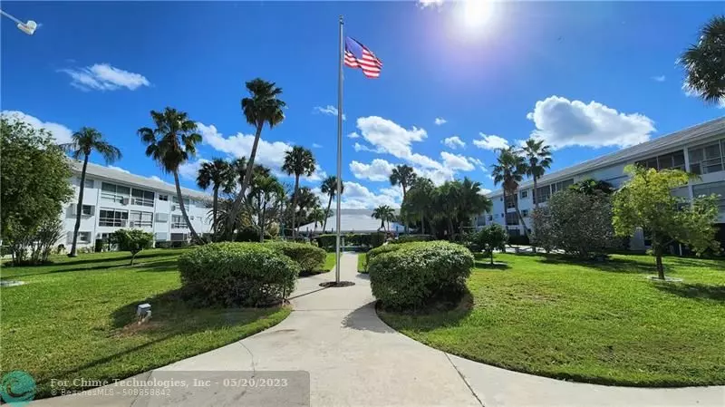 2050 NE 39th St  #108E, Lighthouse Point, FL 33064