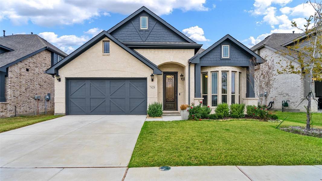 7428 Wispy Willow Lane, Little Elm, TX 76227