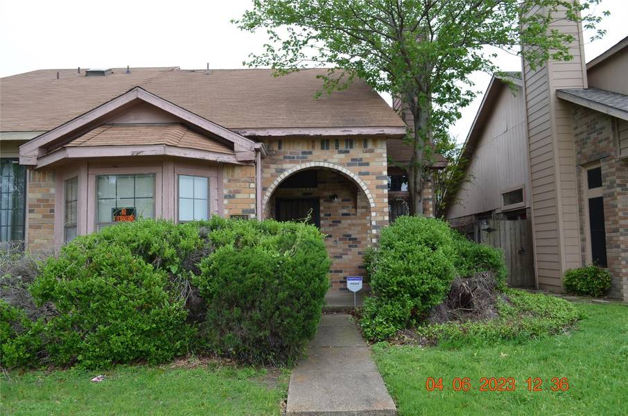 4763 Clover Haven Street, Dallas, TX 75227