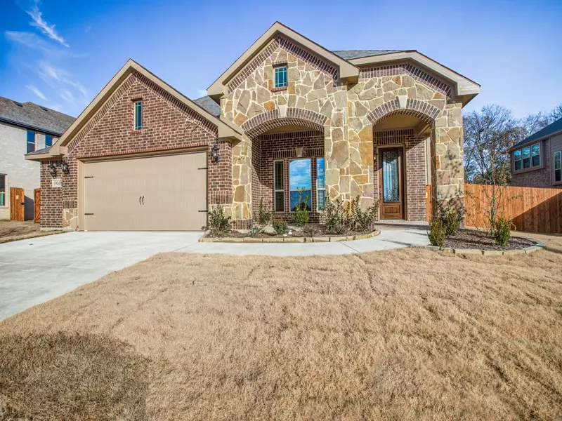 1904 Sunflower Drive, Glenn Heights, TX 75154