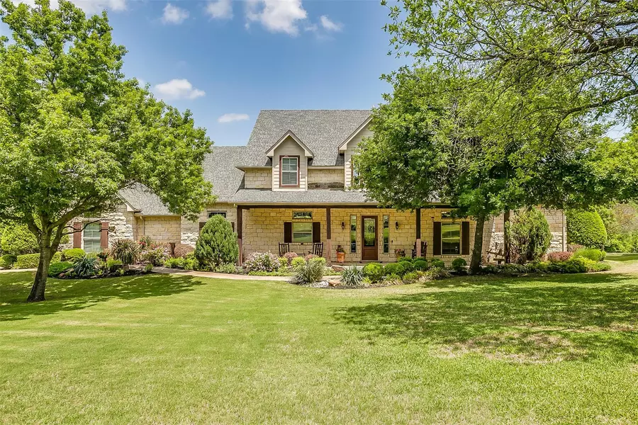 209 Bluff Creek Court, Weatherford, TX 76087