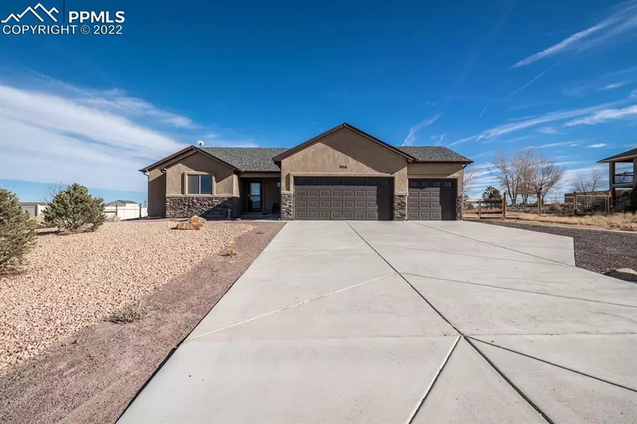 926 S Monterosa DR, Pueblo West, CO 81007