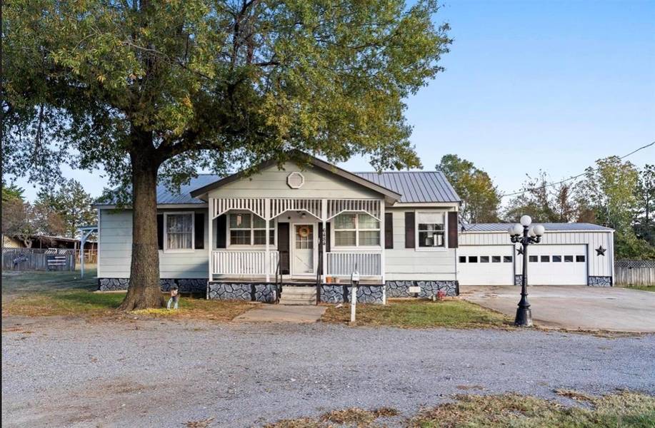 6484 271 Highway, Powderly, TX 75473