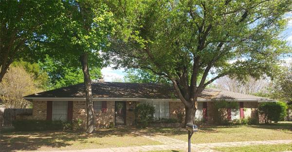 1809 Yarborough Drive, Sherman, TX 75092