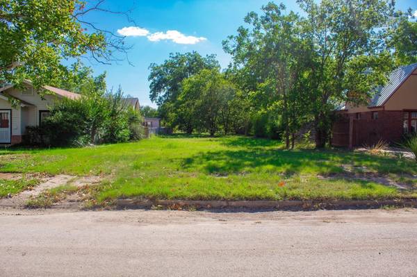 2313 Durham Avenue, Brownwood, TX 76801