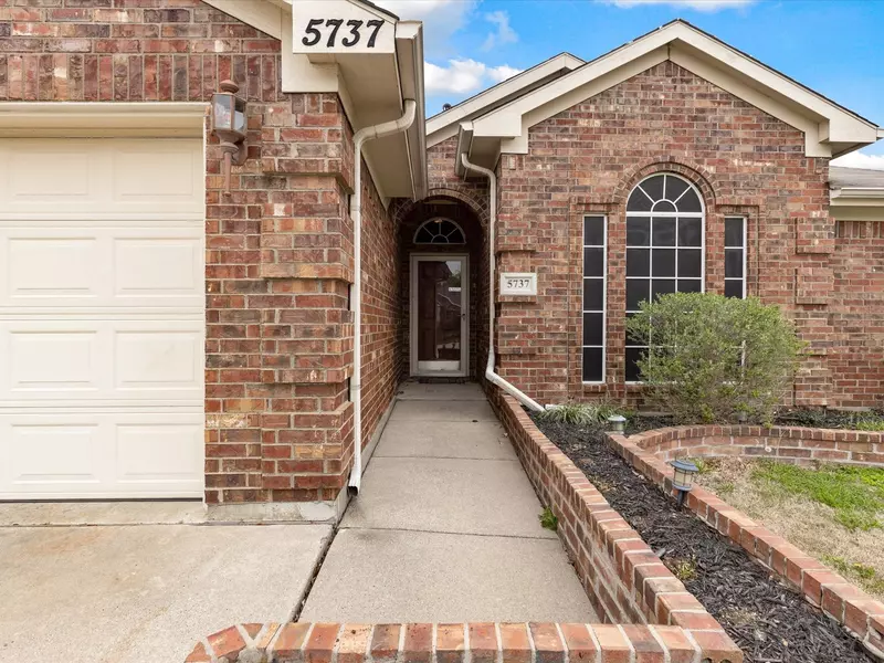 5737 Cutler Lane, Fort Worth, TX 76179