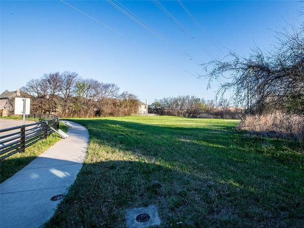 800 N Coppell Road, Coppell, TX 75019