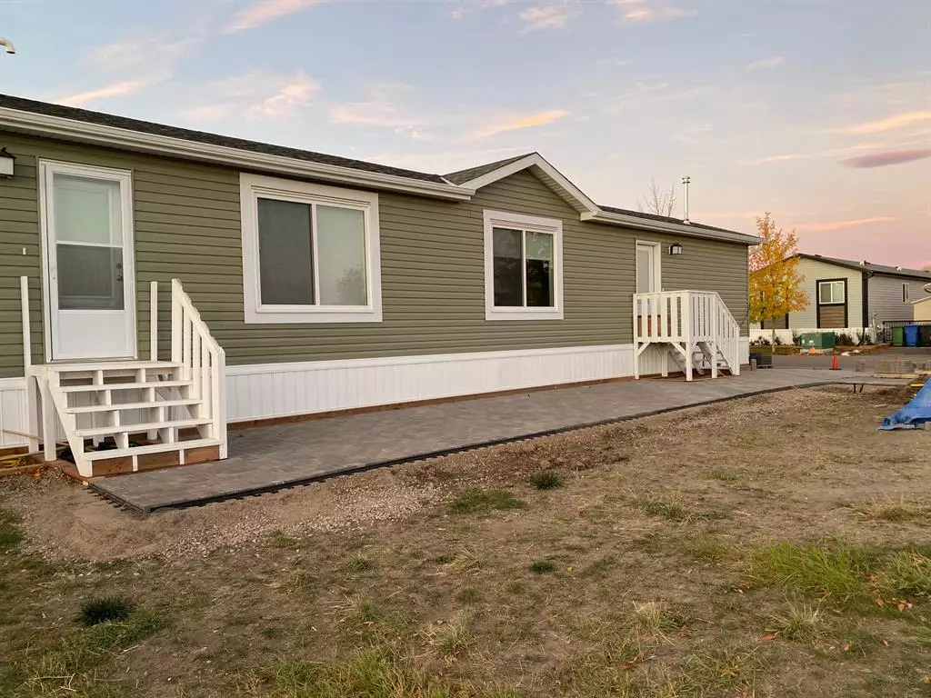 Coaldale, AB T1M0C6,5021 applewood RD