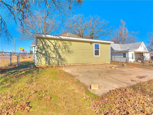 Harrah, OK 73045,20702 Walker Street