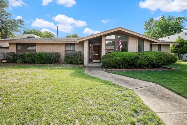 3311 Valiant Drive, Dallas, TX 75229