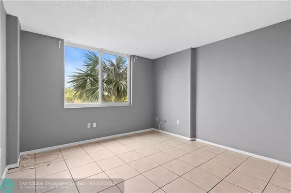 Hollywood, FL 33021,919 Hillcrest Dr  #301