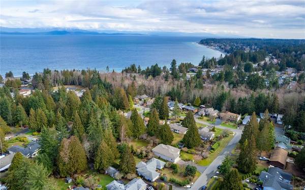 Qualicum Beach, BC V9K 1K9,773 Canyon Crescent Rd