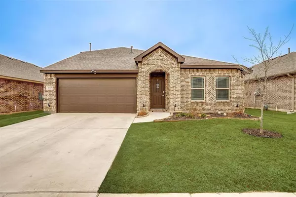 1128 Kingbird Lane, Alvarado, TX 76009