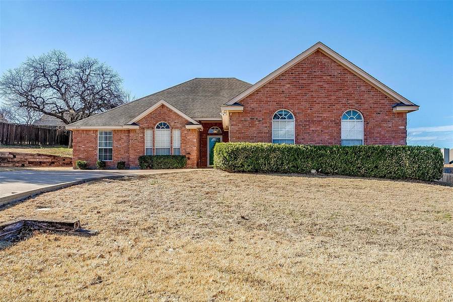 604 Rosewood Place, Joshua, TX 76058