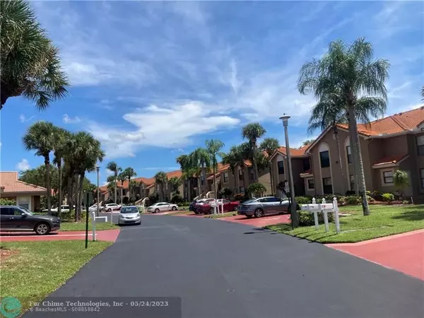 Boca Raton, FL 33498,10930 Lakemore Ln  #202