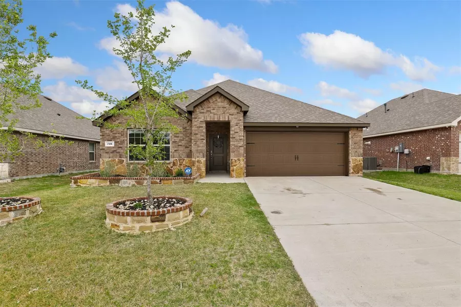 716 Stampede Lane, Princeton, TX 75407